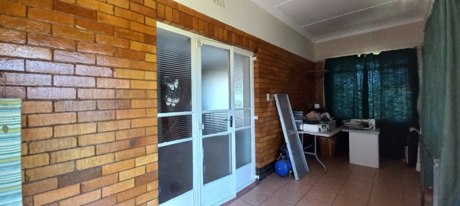 4 Bedroom Property for Sale in Adamayview North West